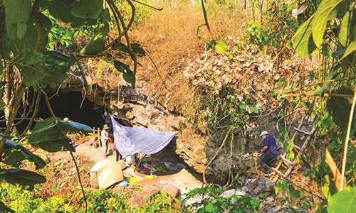 Phát hiện "chấn động" từ hang động núi lửa Chư Bluk