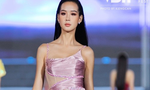 Người đẹp cao 1m85 vào thẳng top 20 Miss World Vietnam 2022