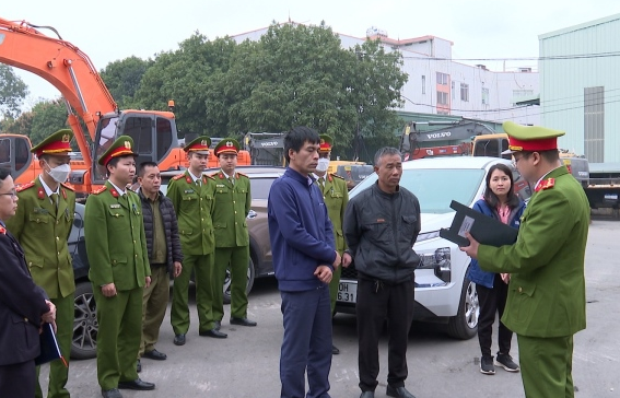 Bắt Giám đốc, Phó giám đốc và 3 nhân viên Trung tâm đăng kiểm 29-07D