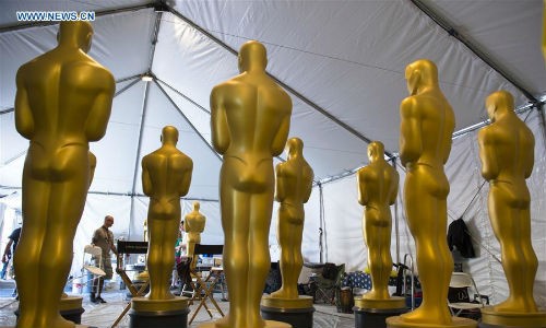 Gấp rút chuẩn bị sân khấu cho lễ trao giải Oscar 2016