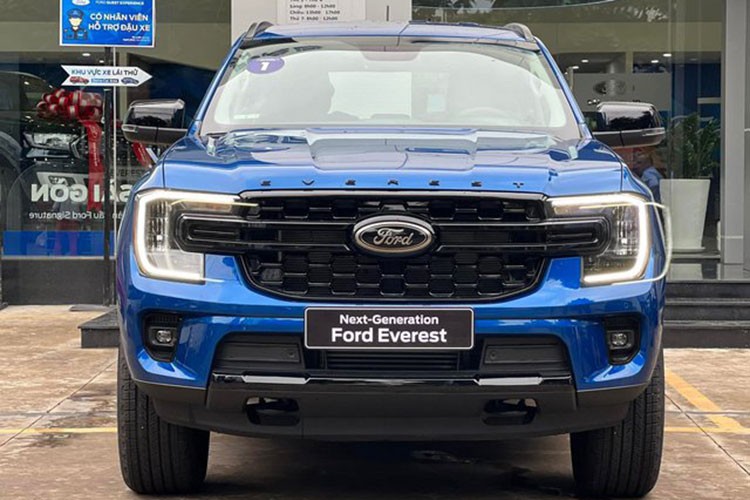 Ford Everest 2023 vẫn đang "cháy hàng" tại Việt Nam, chưa hạ nhiệt