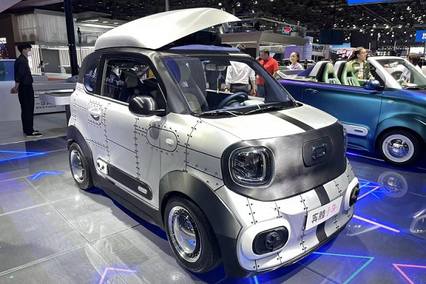 FAW Bestune Pony giá rẻ siêu kute, "đấu" Wuling Hongguang Mini EV