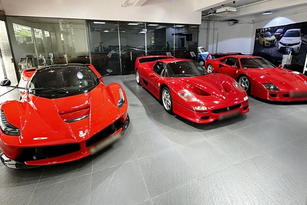 "Soi" Ferrari F40, F50 và LaFerrari triệu đô của đại gia Hồng Kông