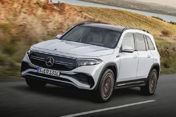 Mercedes-Benz mang loạt SUV điện EQB, EQE, EQS “đổ bộ” Việt Nam