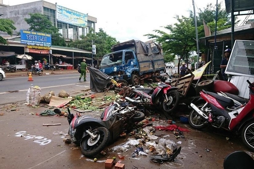 Mùng 5 Tết có 9 người tử vong vì tai nạn giao thông