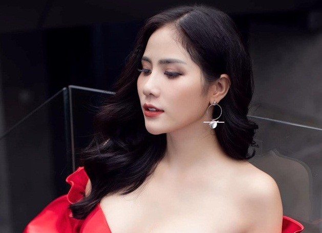 "Mỹ nhân lộ ngực" đại diện Việt Nam thi Hoa hậu Trái Đất 2019