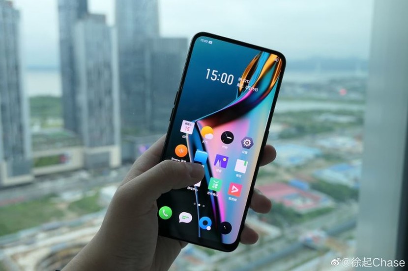 Ảnh thật của Realme X với thiết kế ấn tượng