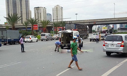 Cô gái trẻ bị xe bồn cán tử vong giữa đường Hà Nội