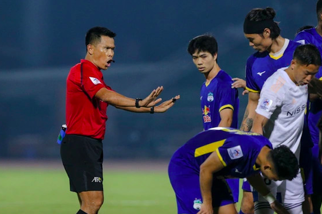 VFF mời trọng tài Thái Lan bắt V-League 