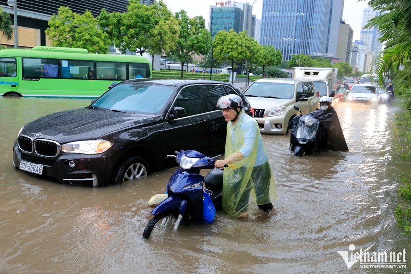 Dự báo thời tiết 8/9: Miền Bắc hứng mưa rất to kéo dài 4 ngày