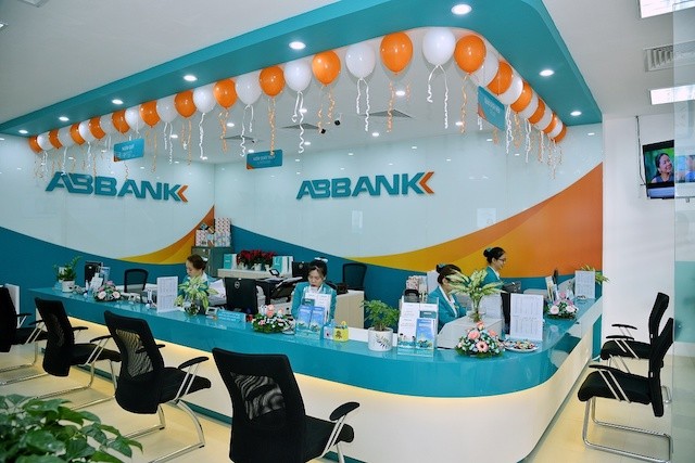 Lợi nhuận sau thuế 9 tháng của ABBank suy giảm, nợ xấu tăng