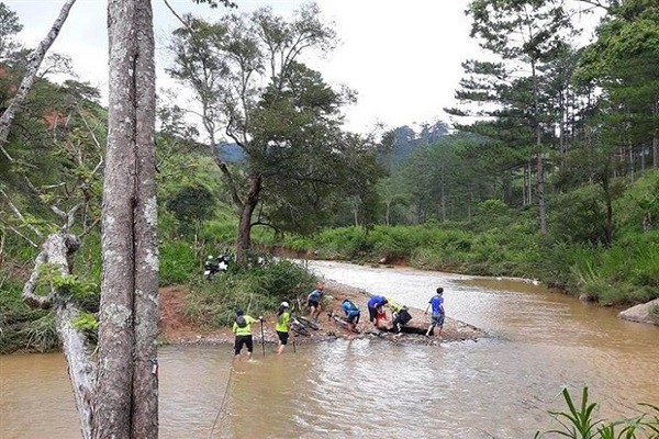 Dân mạng tiếc thương nam VĐV marathon bị lũ cuốn trôi tại Lâm Đồng