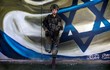Cận cảnh nữ quân nhân Israel khi thực hiện nhiệm vụ