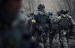 Mắc kẹt trong vòng vây, Lữ đoàn tinh nhuệ Ukraine bị bom Nga truy sát