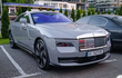 Ngắm chiếc Rolls-Royce Spectre siêu sang đầu tiên tại Ukraine