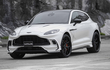 Aston Martin DBX đặc biệt hơn với bodykit Wald giá 15.922 USD 