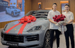 Trung vệ Bùi Hoàng Việt Anh tậu Porsche Cayenne giá 5,8 tỷ 