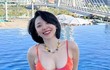 Tóc Tiên diện bikini khoe dáng săn chắc hậu phủ nhận mang thai