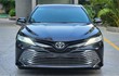 Toyota Camry "full option" chạy 3 năm chỉ 900 triệu ở Hà Nội