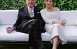Độ giàu có của tỷ phú cưới vợ lần 5 ở tuổi 93