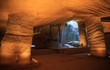 Cảnh tượng gây sốc trong hang động nhân tạo lớn nhất Trung Quốc