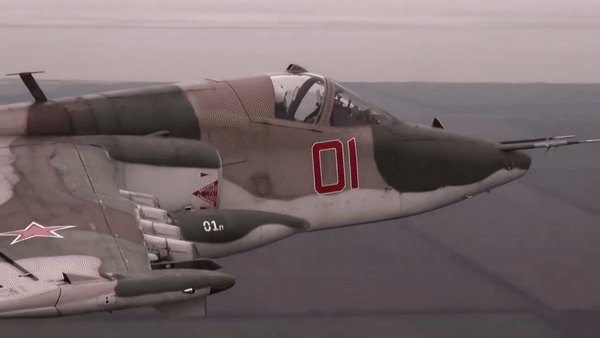 Cận cảnh chiến đấu cơ Su-25 Belarus trong diễn tập hạt nhân chiến thuật
