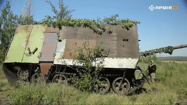  Xe tăng lắp 'giáp mai rùa' của Nga lộ điểm yếu