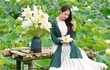 Thiếu nữ xứ Huế tạo dáng cùng hoa sen mùa hạ đẹp nao lòng