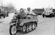 Khó hiểu vũ khí “dị” nửa xe máy nửa xe tăng của phát xít Đức