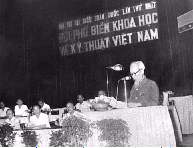 Chu tich Phan Xuan Dung: Vi the dat nuoc gan lien voi Khoa hoc va Cong nghe