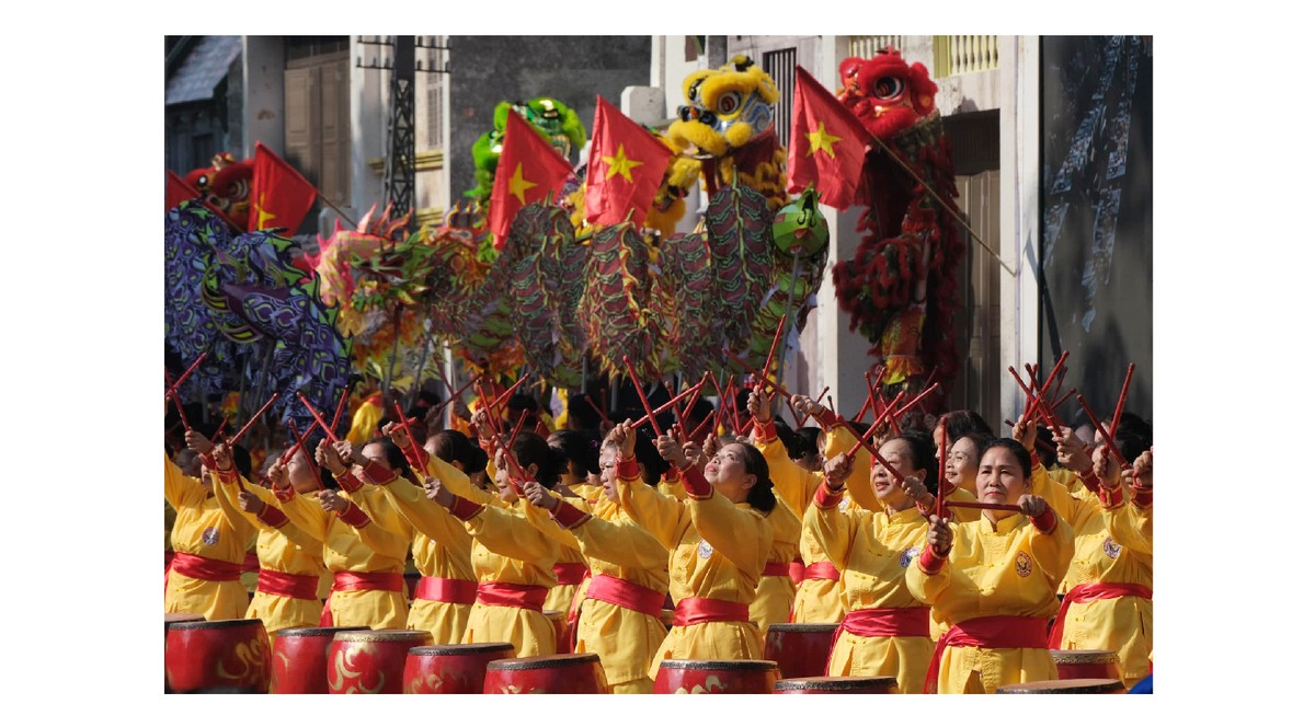 70 nam van hoa Ha Noi: Yeu tung goc pho, tieng rao dem...-Hinh-4