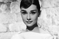 Audrey Hepburn: “Tại sao mọi người lại nghĩ tôi đẹp?“