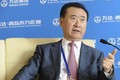 Người giàu nhất Trung Quốc bị “ném đá” vì tiêu hoang