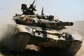 Phiến quân HTS lấy đâu ra xe tăng T-90 cực mạnh để tấn công Syria?