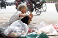 Chống sợ “đói” ở người già bằng sự quan tâm