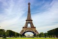 Pháp đóng cửa tháp Eiffel sau vụ khủng bố liên hoàn ở Paris