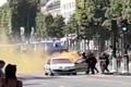 Tấn công khủng bố ngay sát dinh Tổng thống Pháp