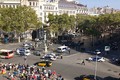 Người đi bộ “chạy như lở tuyết” trong vụ đâm xe ở Barcelona