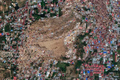 Kinh hoàng ngôi làng Indonesia bị “xóa sổ” sau thảm họa kép