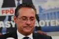 Chính phủ Áo khủng hoảng, Phó Thủ tướng phải từ chức