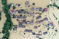 Lũ lụt hoành hành, Trung Quốc chìm trong biển nước