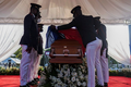 Tiếng súng xuất hiện trong lễ tang cố Tổng thống Haiti bị ám sát