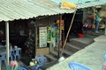 Kỳ lạ: Người Sài Gòn sống trong “hang” bên đại lộ nghìn tỷ