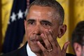 Ông Barack Obama bật khóc nói lời chia tay nhân viên