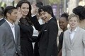 Angelina Jolie rạng ngời sau 5 tháng đệ đơn ly hôn Brad Pitt