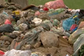 “Núi” chất thải bỗng dưng mọc lên ở gần khu dân cư