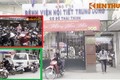 Cận cảnh xe máy “vây” xe cứu thương ở BV Nội tiết