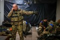 Tổng tư lệnh Quân đội Ukraine nói tình hình chiến trường nguy cấp.