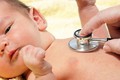 Vì sao trẻ sơ sinh rất dễ bị viêm phổi?
