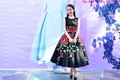 Linh Nga đẹp rạng ngời tham dự show của Đỗ Mạnh Cường